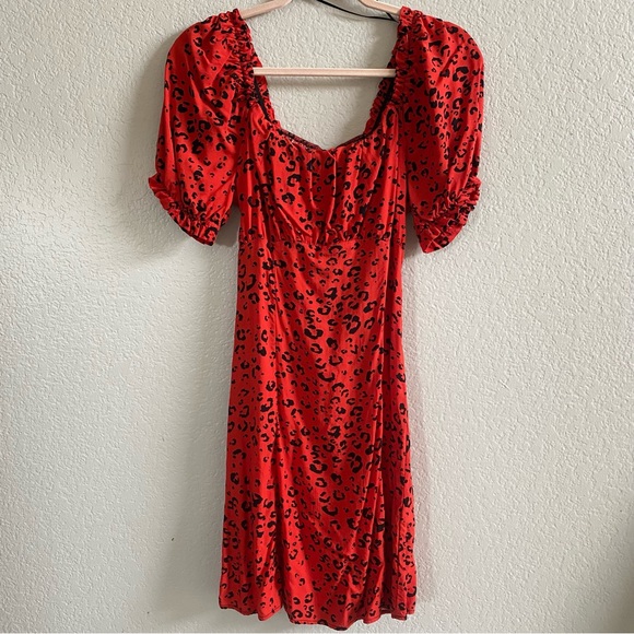 Red Leopard Bubble Sleeve Dress Size Small - Picture 1 of 6